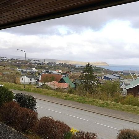 Large apartment with fabulous view of Tórshavn Exterior foto