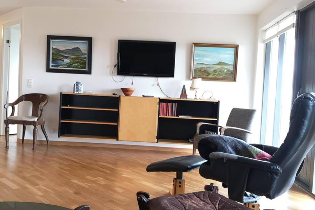 Large apartment with fabulous view of Tórshavn Exterior foto